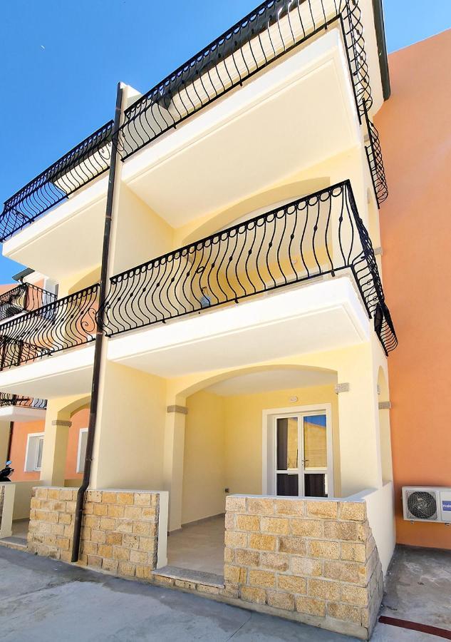 Murphy Holiday Homes - Residenza Solari La Maddalena  Esterno foto